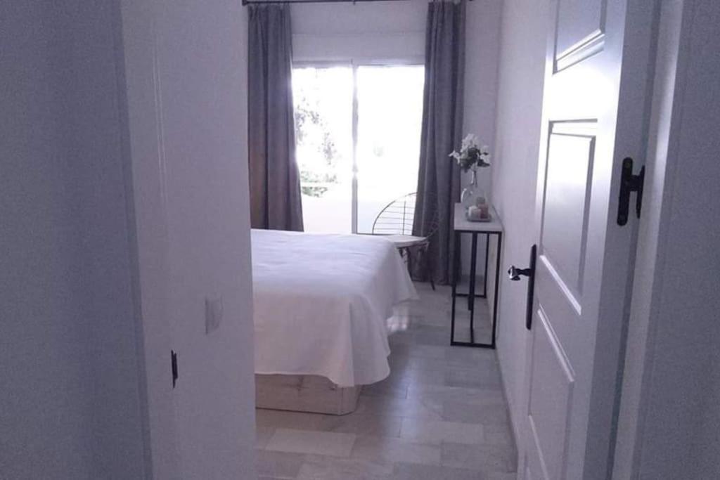 Love Rent4 Malaga Yolamar Беналмадена Екстериор снимка